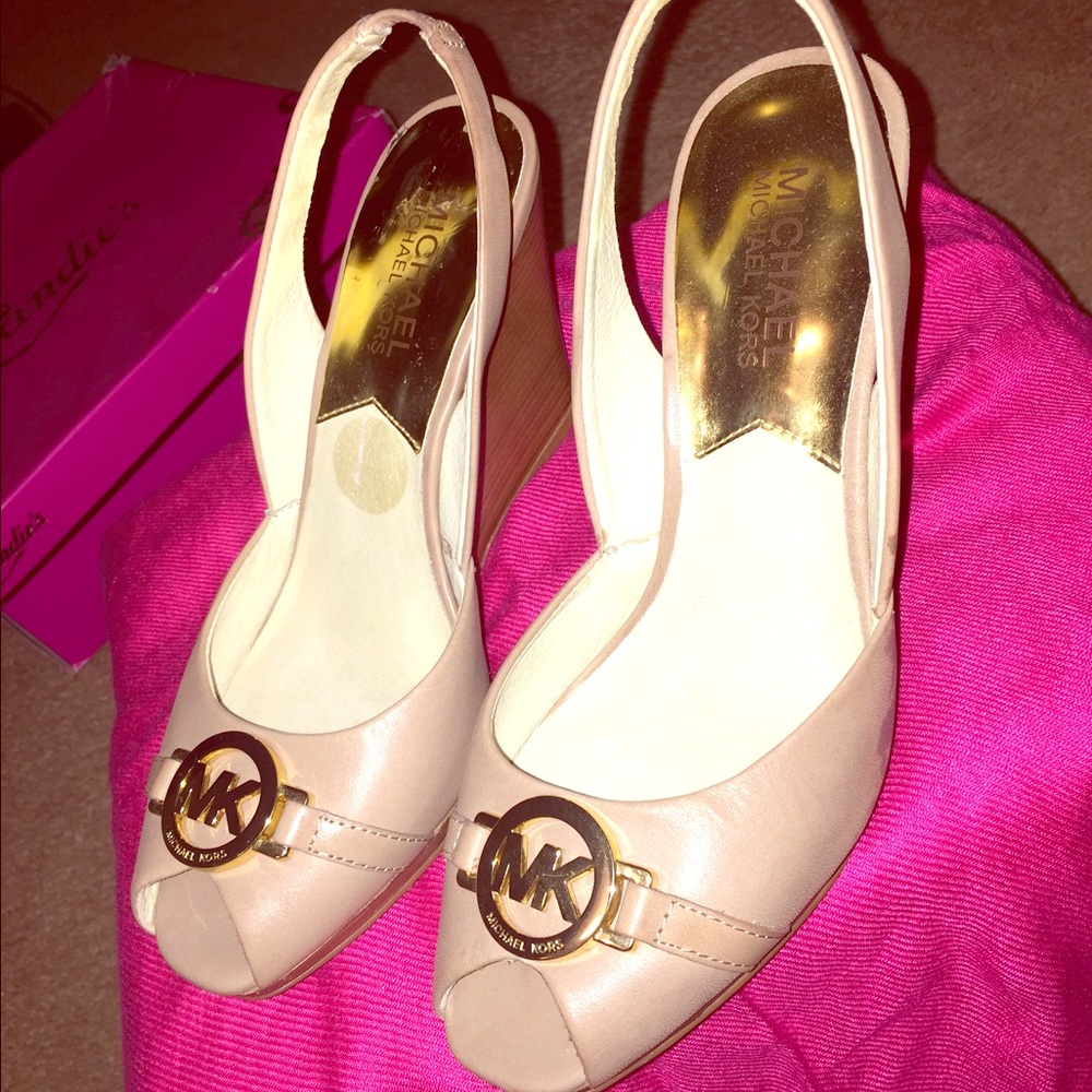 Authentic Michael Kors wedges!